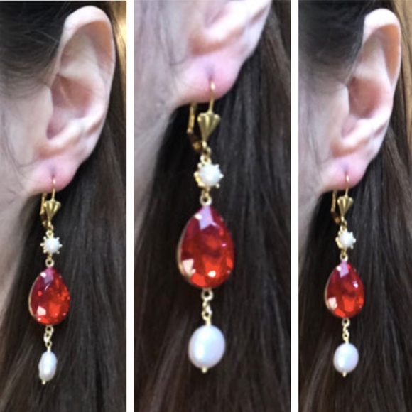 Moiraine’s Earrings Wheel of Time Teardrop Ruby & Pearls, Handmade Replicas - Picture 3 of 15